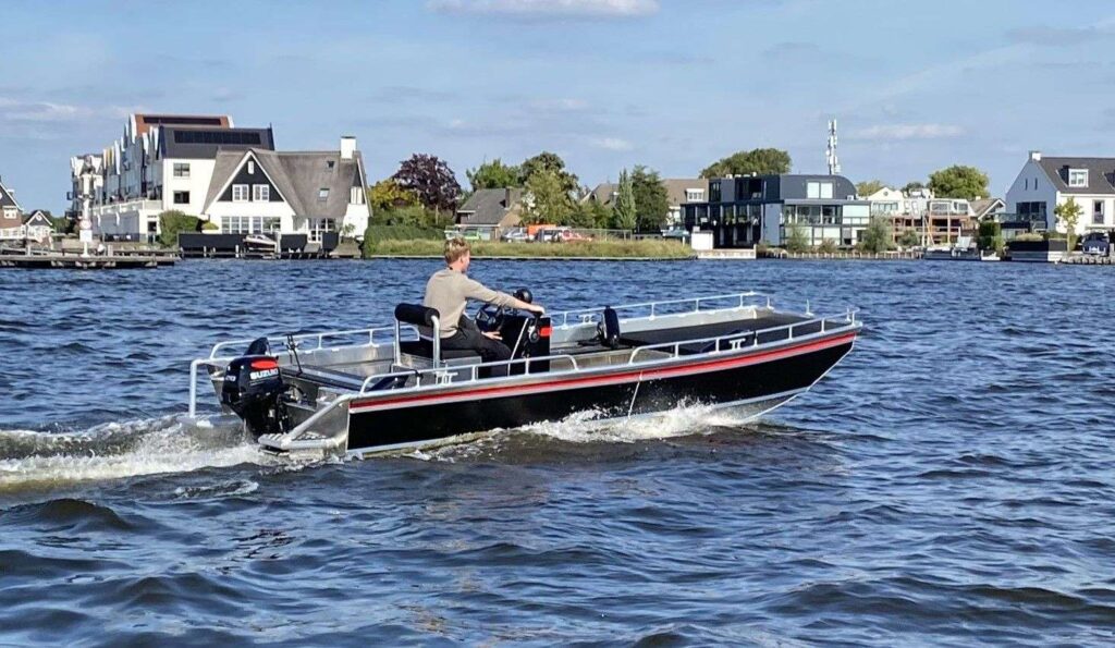 Loosdrechtse Plassen Bootverhuur Chill